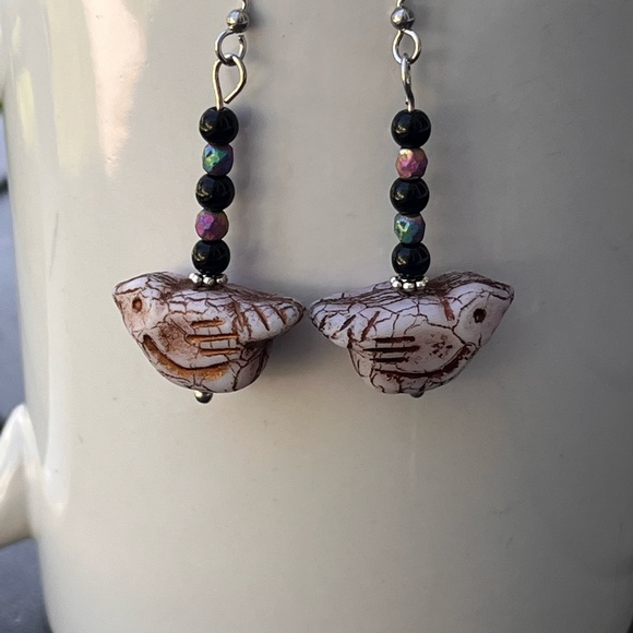 Czech glass bird earrings handcrafted - Picture 3 of 7